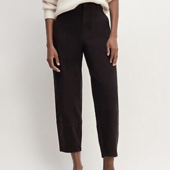UNIONBAY Cropped Tapered Commuter Cotton Pants With Built In Woven Belt In Black - Picture 1 of 10